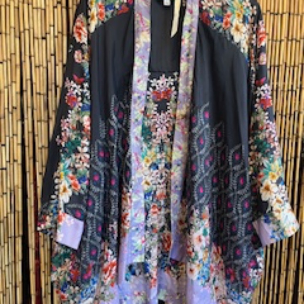 Johnny Was silk Kimono size Large